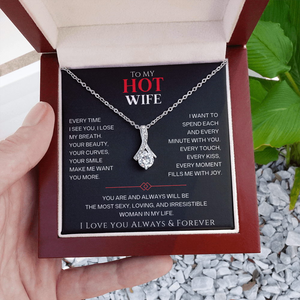 Alluring Beauty Necklace – Romantic Gift for Wife | Anniversary, Birthday & Special Occasion Jewelry